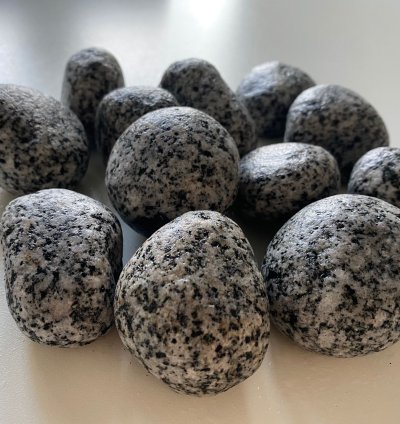 Tumbled Granite Pebble